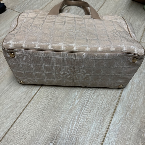 Chanel tote - Picture 6 of 9